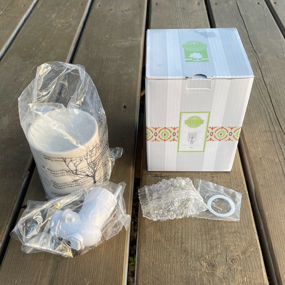 Scentsy Tilia Tree Pattern Wall Plug-In Wax Warmer in Original Box - Picture 8 of 12